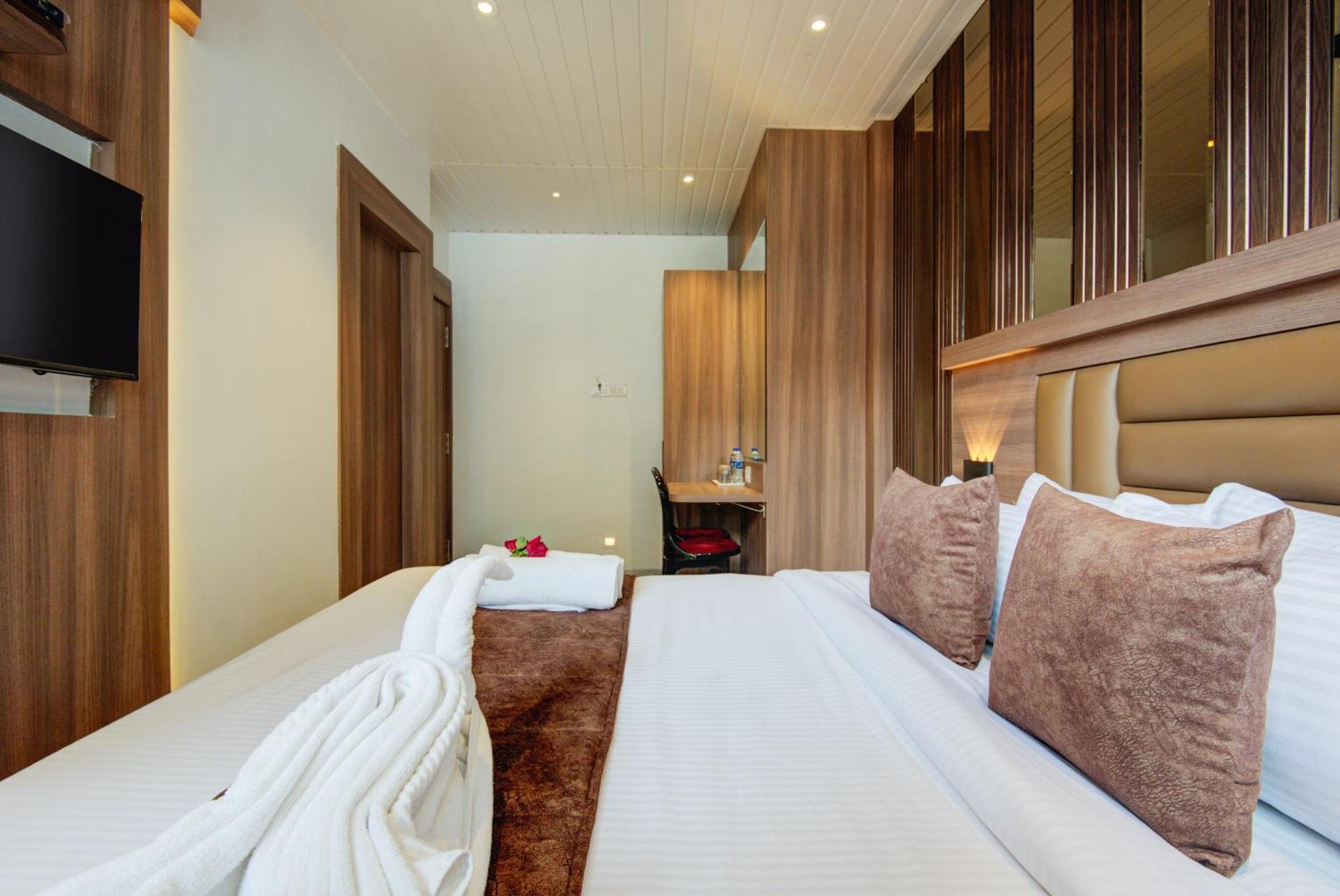 Hotel Galaxy Inn Navi Mumbai Eksteriør bilde