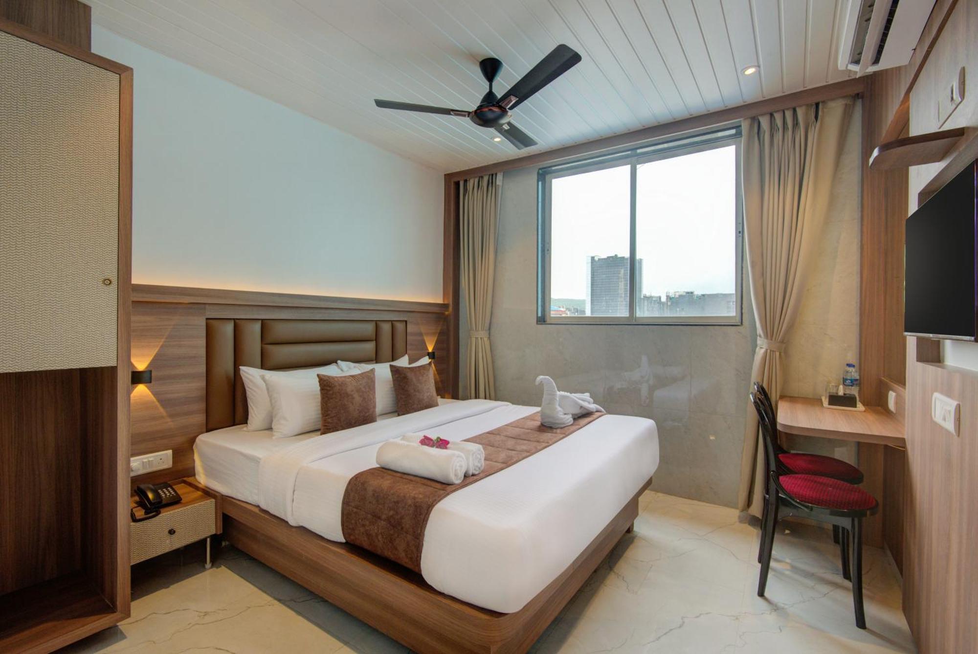 Hotel Galaxy Inn Navi Mumbai Eksteriør bilde