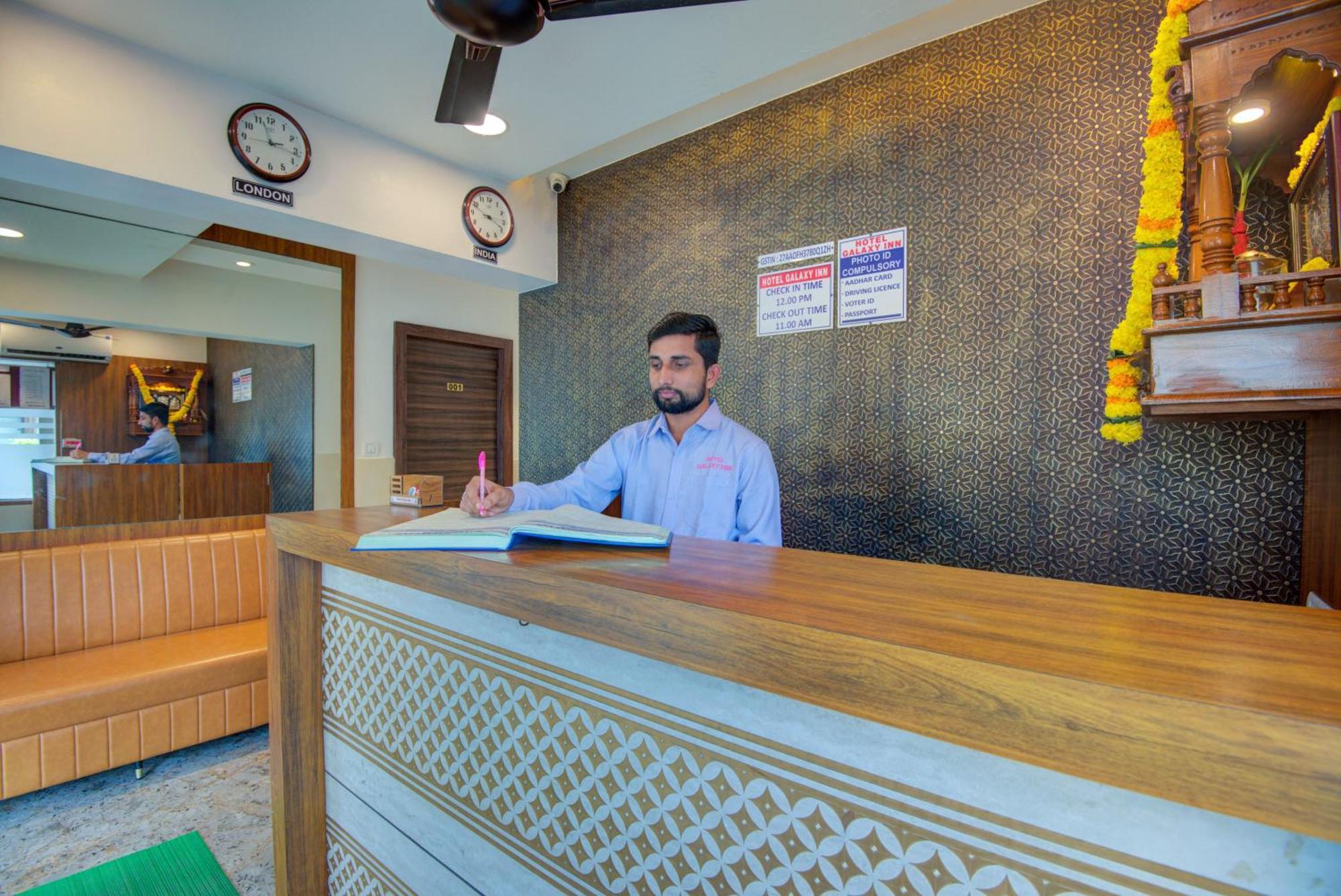 Hotel Galaxy Inn Navi Mumbai Eksteriør bilde